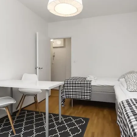 Apartment Kotimaailma Vuorimiehenkatu 31 *