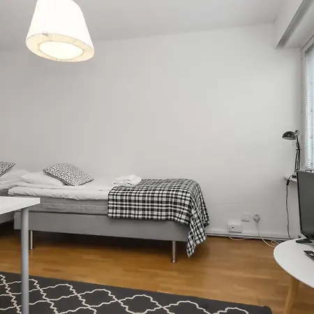 Kotimaailma Vuorimiehenkatu 31 *